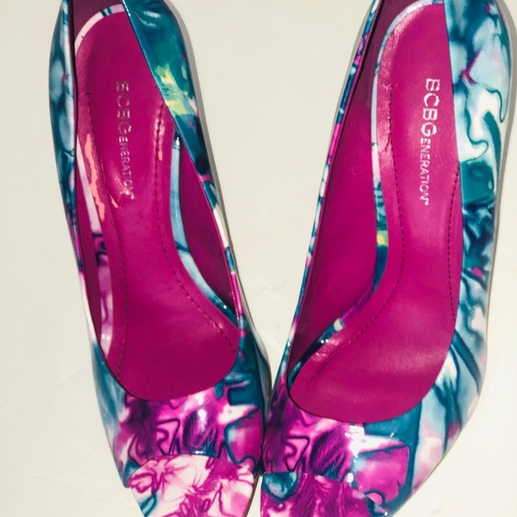 BCBGeneration Ariel Blue & Pink Tie Dye Heels - Picture 1 of 8